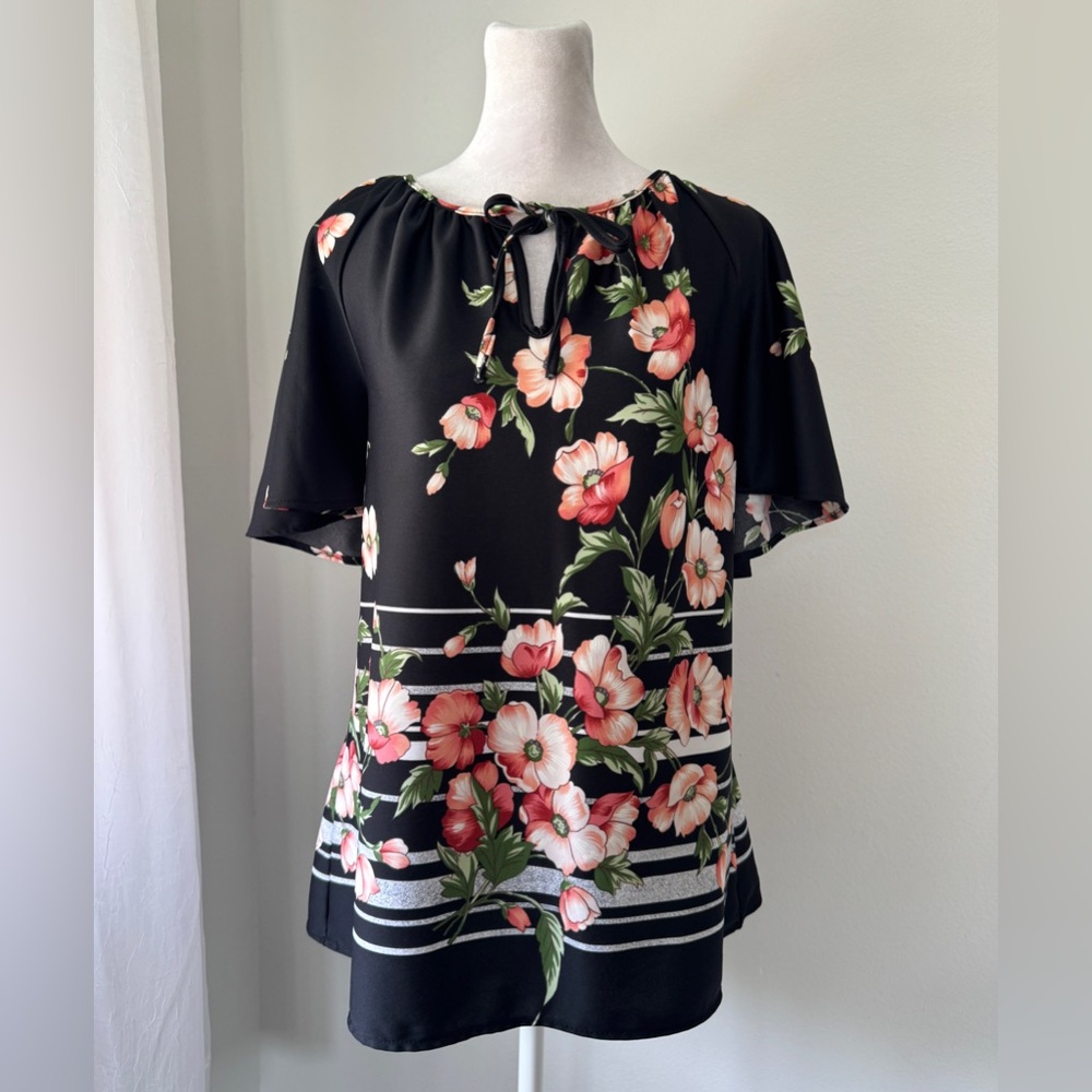 Vintage ‘80s Lady Winn by Teddi Black Floral Print Tie Neck Half Sleeve Blouse